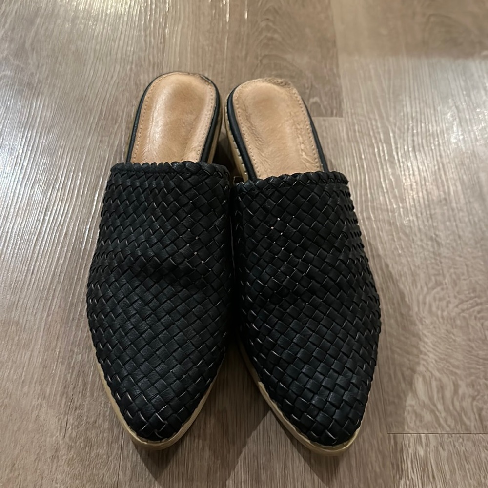 Mi.iM black mules